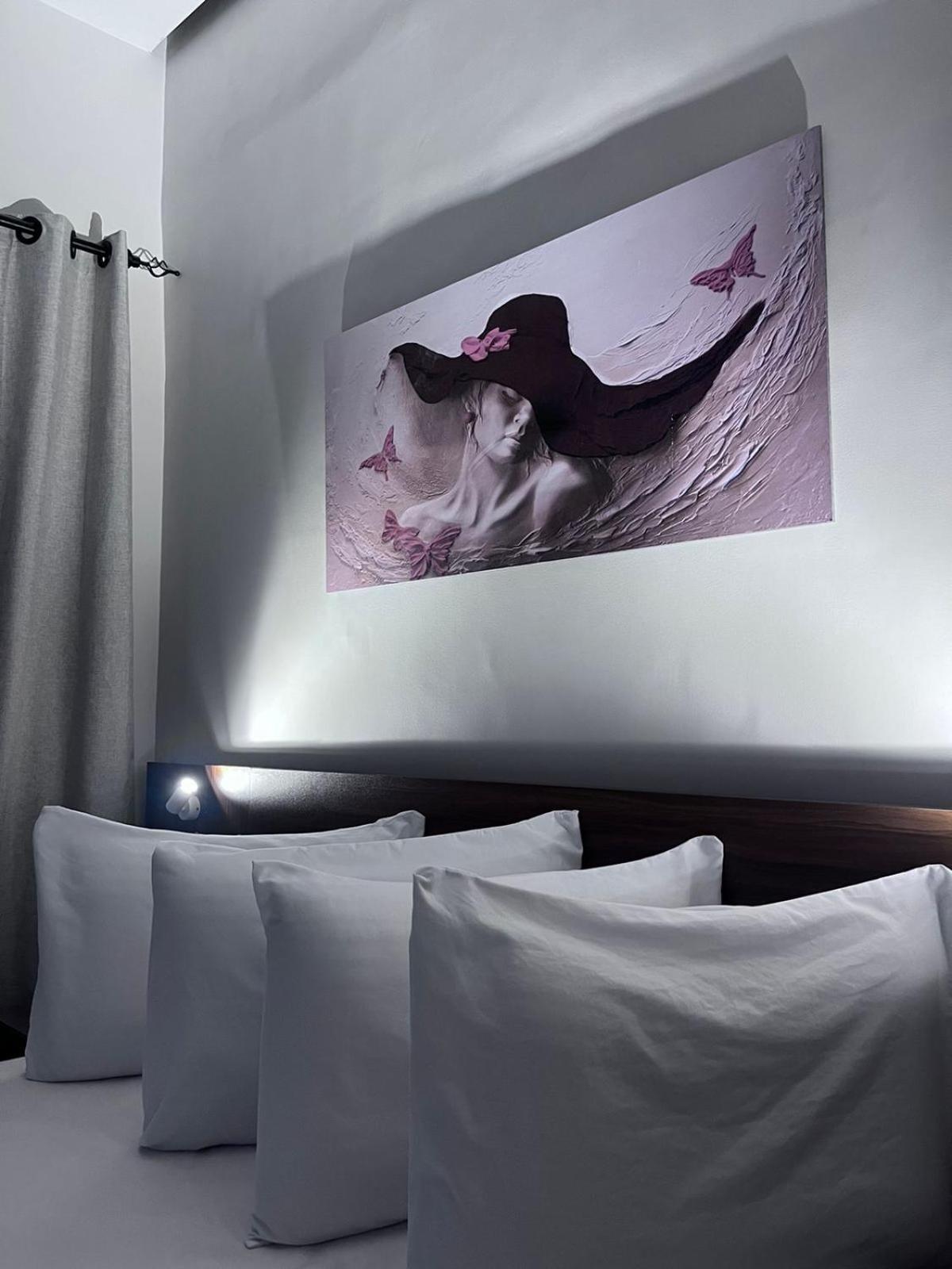 Hostel Heaven